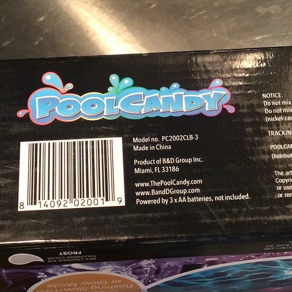 Pool Candy, ILLUMINATED deluxe Pool raft, NEW IN BOX! 3 light modes - Picture 2 of 3